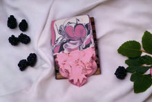 Load image into Gallery viewer, Black Raspberry Vanilla Soap
