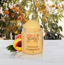 Load image into Gallery viewer, Peach Bombshell Foaming Body Scrub
